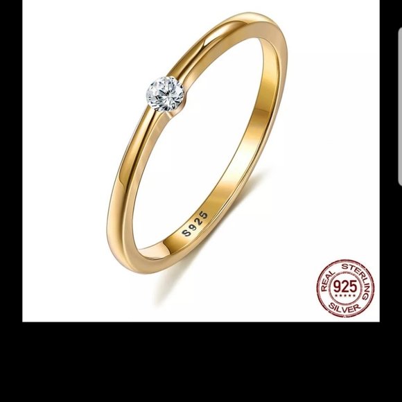 Luxury 925 Sterling Silver 18k covered CZ ring - Picture 2 of 4